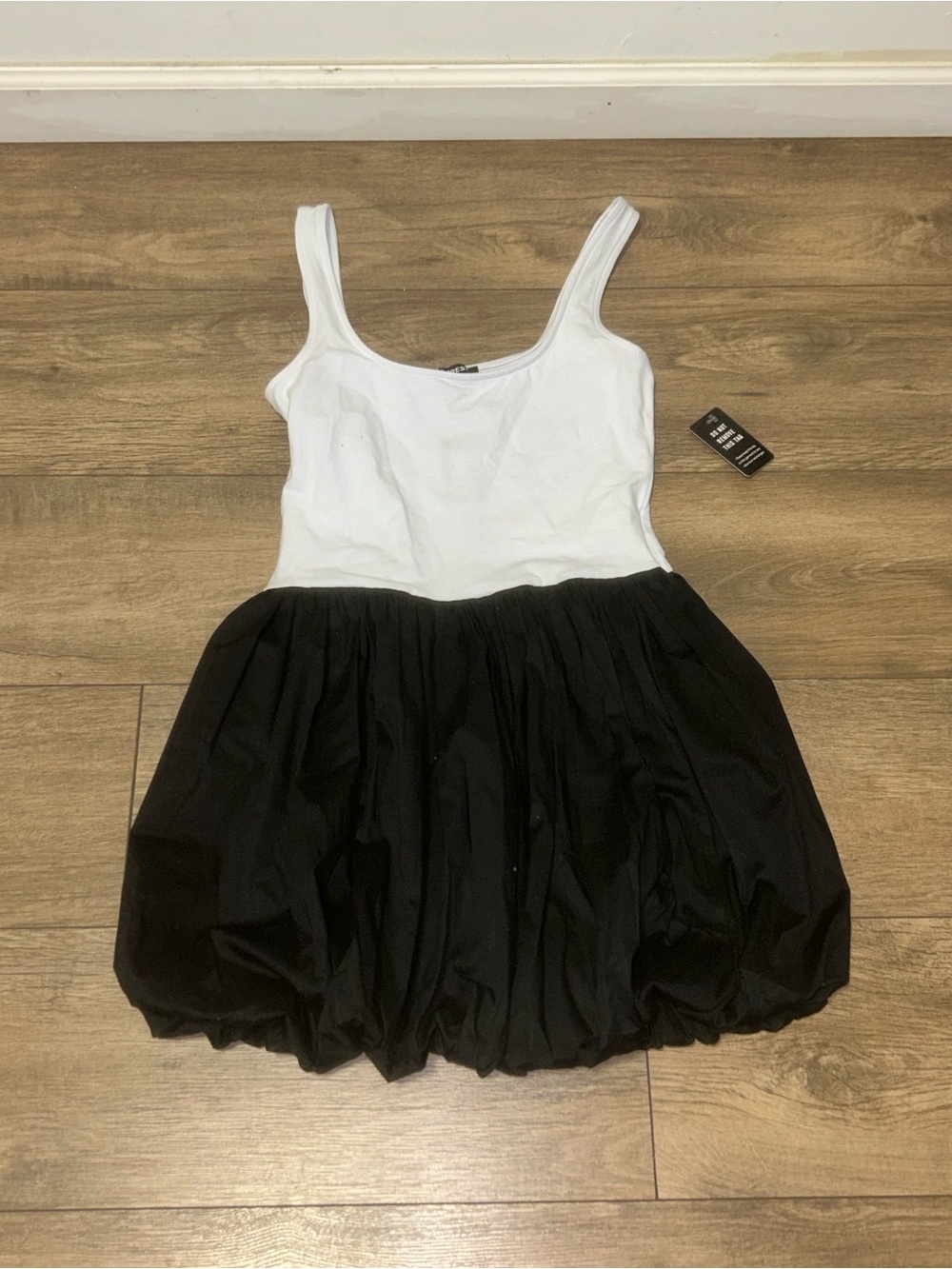 Express Color Block Scoop Neck Sleeveless Mini Bubble Dress